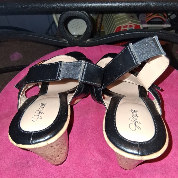 Jacylyn Smith Maxey Black Platform Buckle Slingback Sandals Size 10 NWOT - Picture 5 of 13